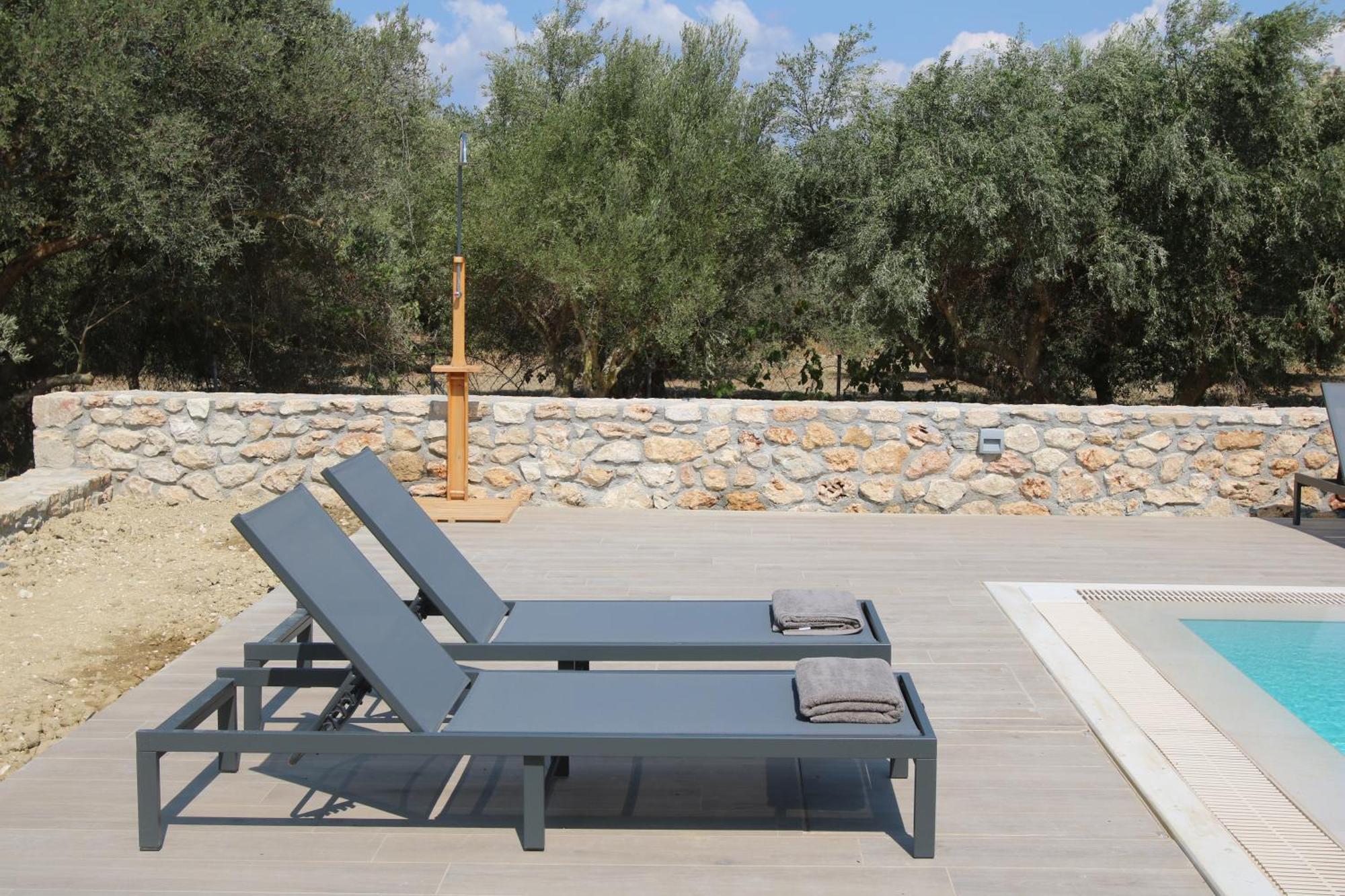 Liotopos Villas Ликсури Екстериор снимка